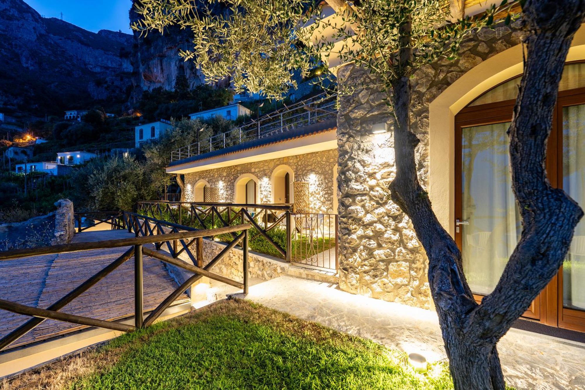 Tenuta Dell'al.ma. * Amalfi